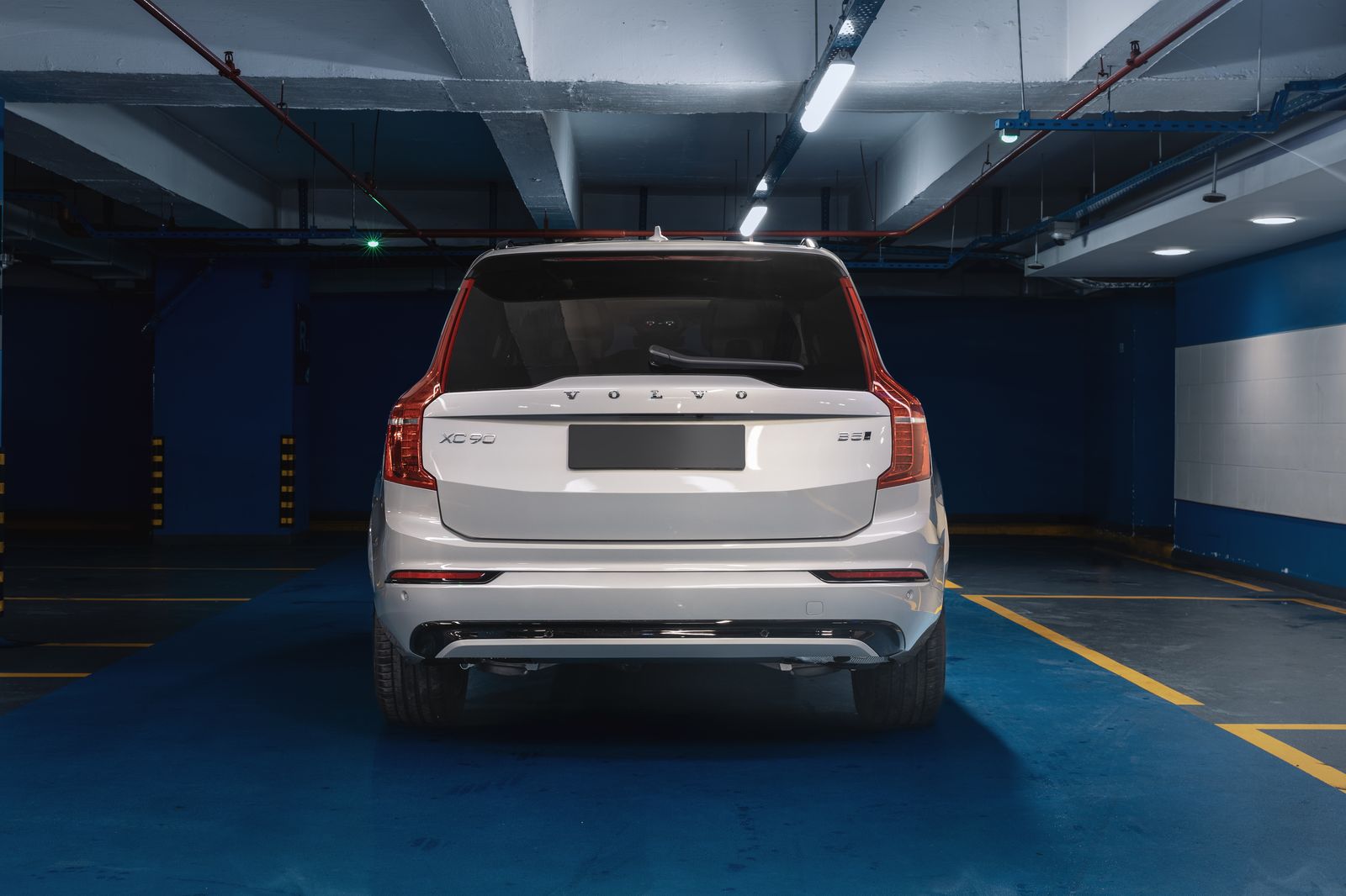 2023 Volvo XC90 B5 AWD Plus Dark