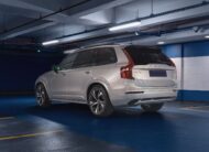 2023 Volvo XC90 B5 AWD Plus Dark