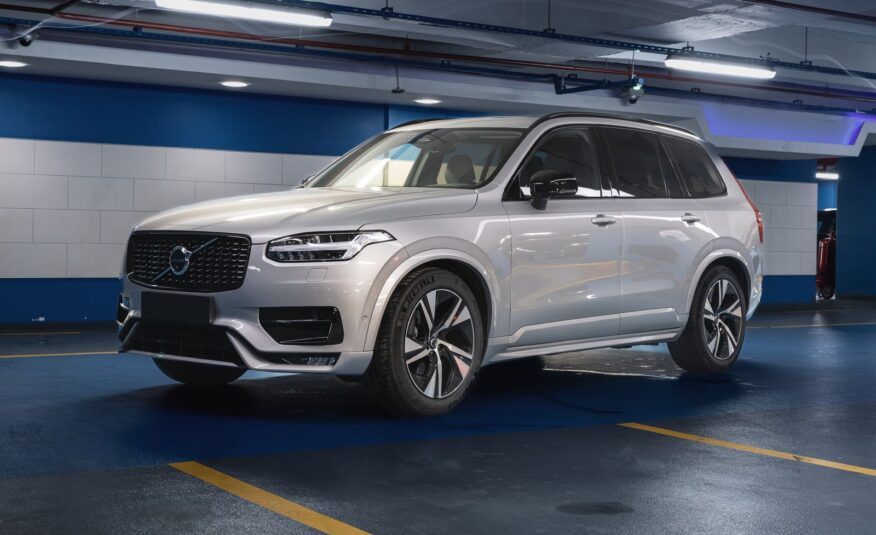 2023 Volvo XC90 B5 AWD Plus Dark