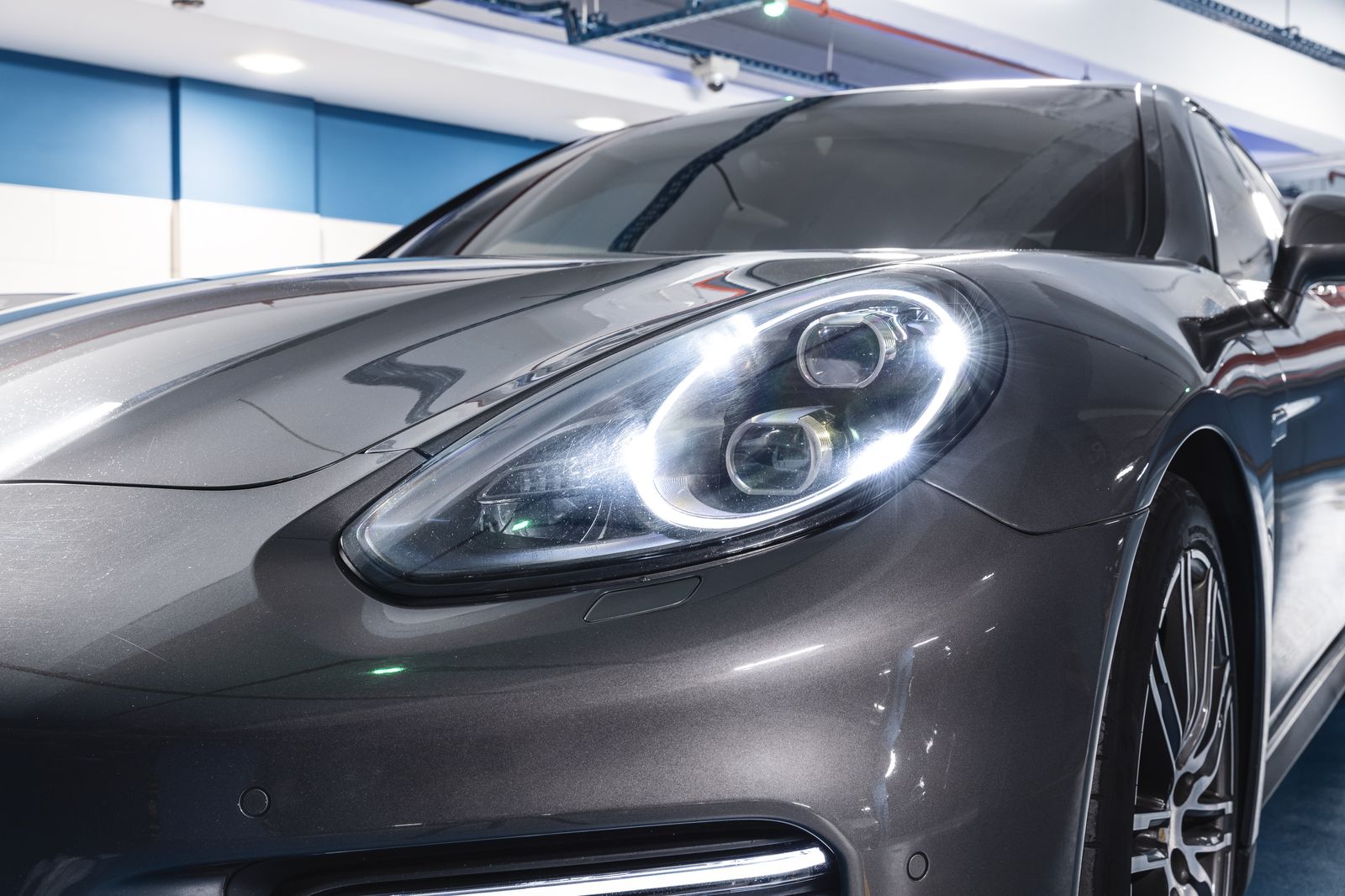 2015 Porsche Panamera GTS