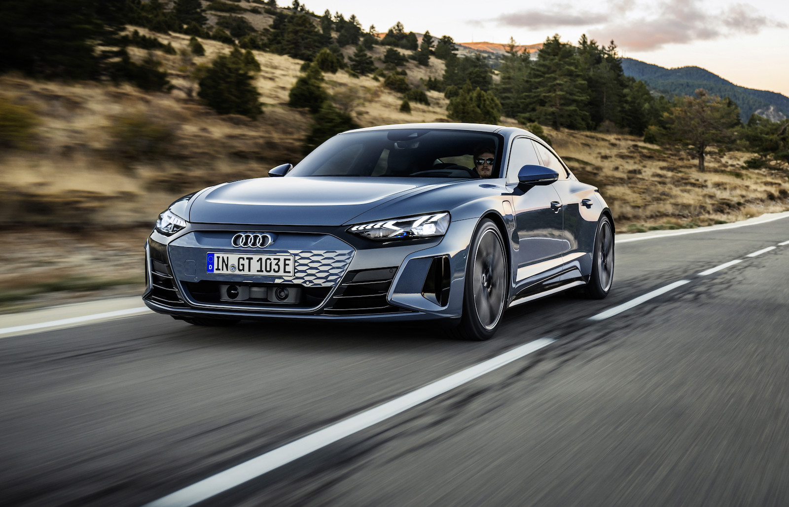 Audi e-tron GT’ye Yılın En Güzel Otomobili ödülü