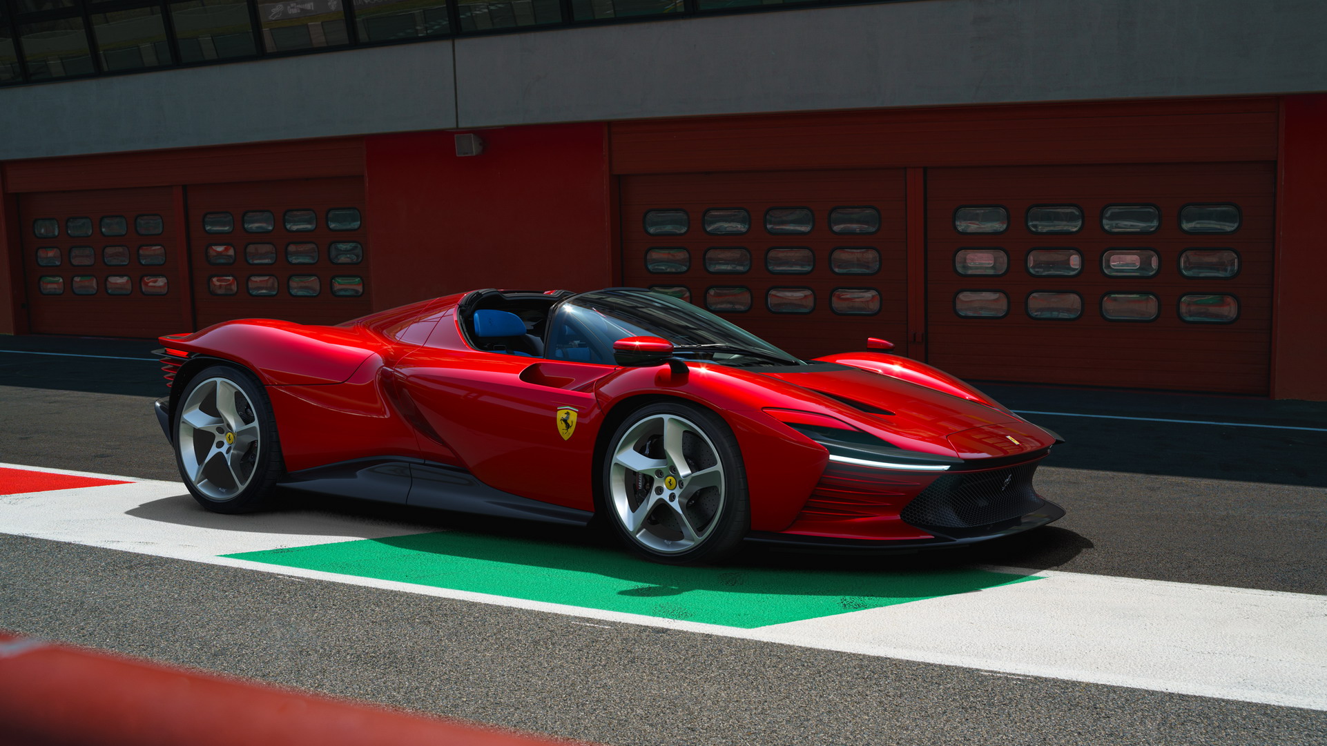 Ferrari, Icona serisinin yeni modeli Daytona SP3’ü tanıttı