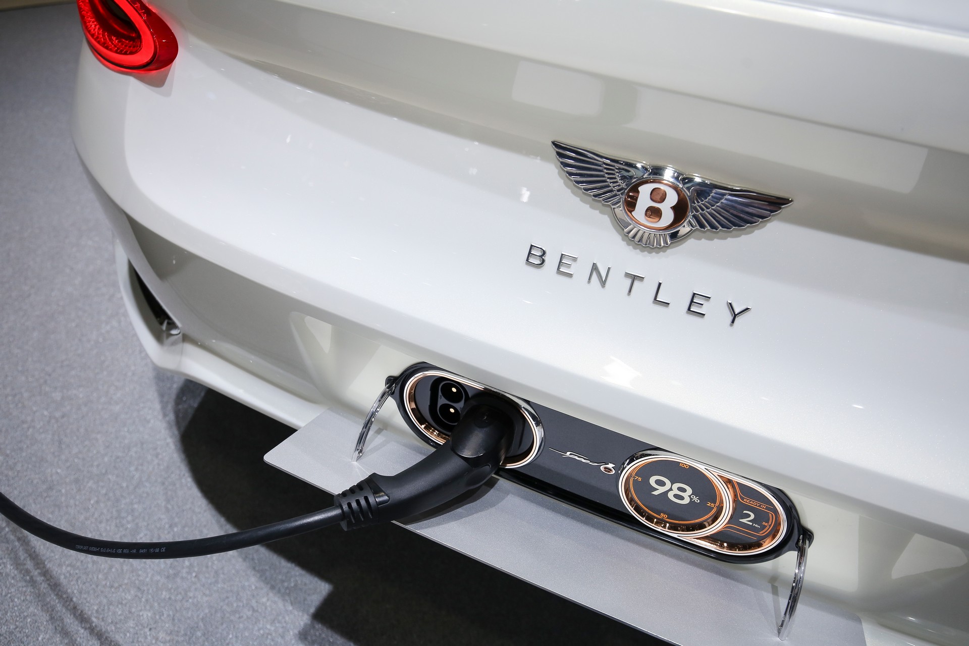 Bentley, 2025’te sunacağı EV’nin testlerine başlayacak