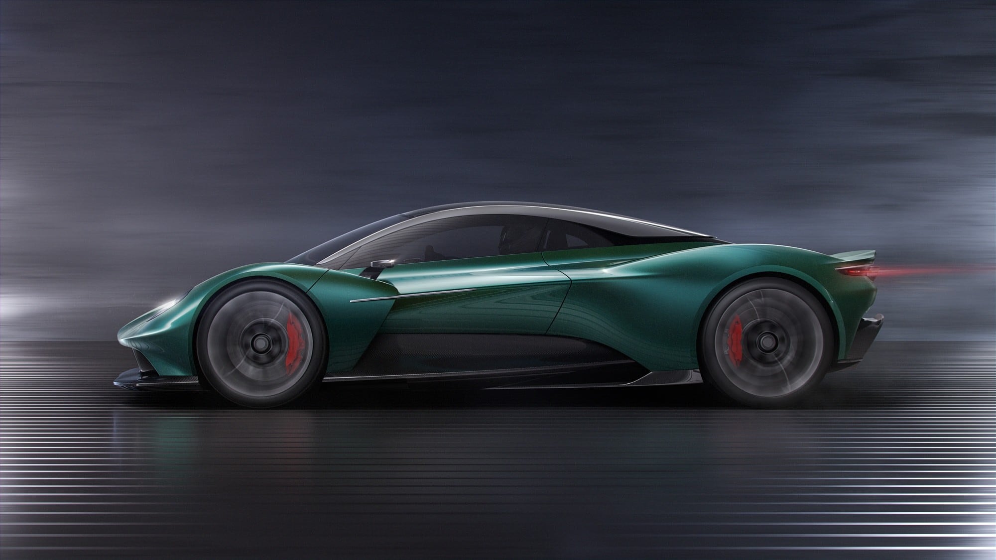 Aston Martin Vanquish Hibrit V8 ve Farklı İsimle Devam Edecek