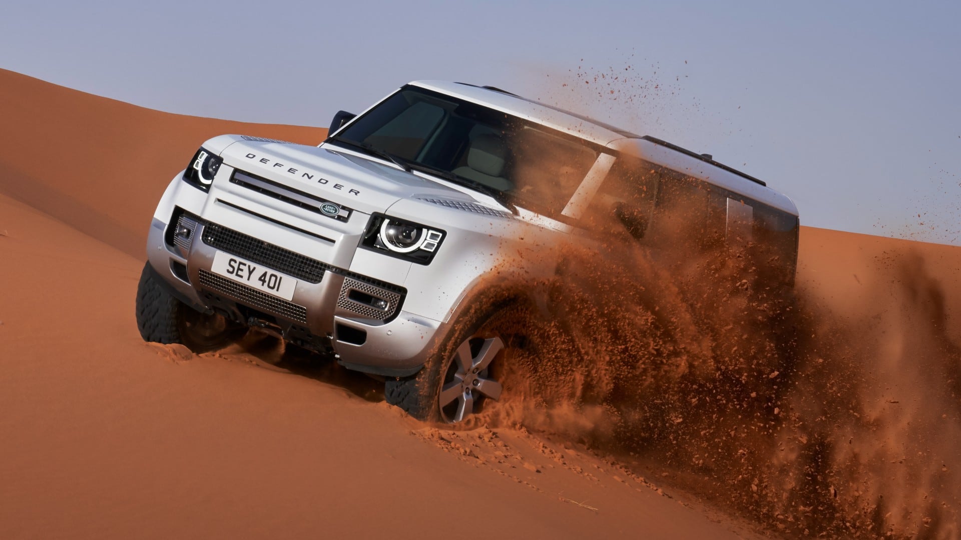 Land Rover, 500km Menzilli Elektrikli Bir Defender Planlıyor
