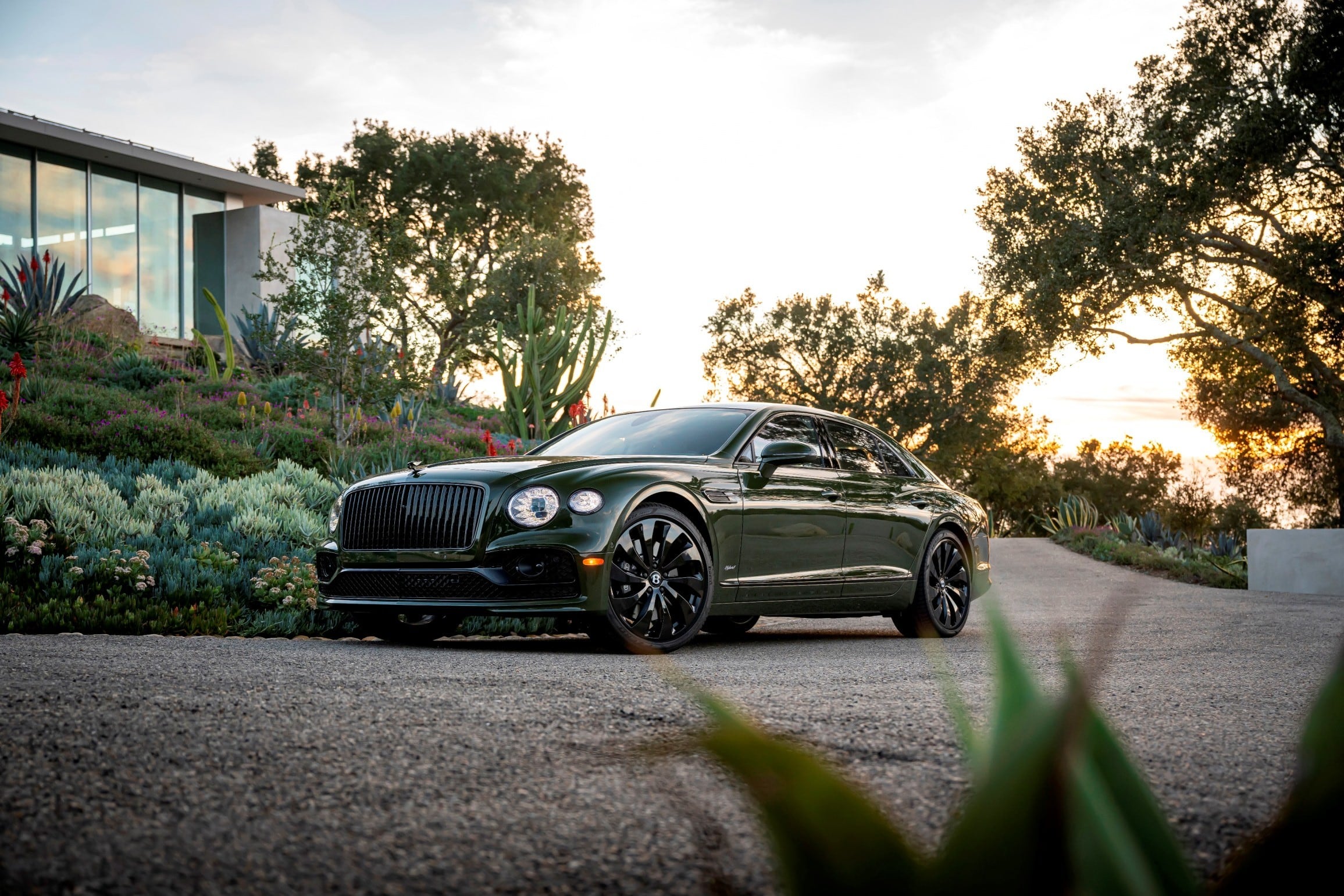 Bugüne Kadarki En Yeşil Bentley olan Flying Spur Hybrid ile Tanışın