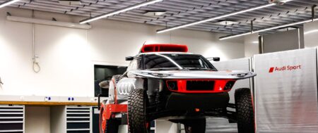Yenilenen Audi RS Q e-tron sezona hazırlanıyor