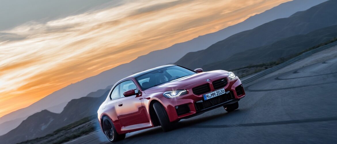 BMW, 460hp’lik yeni M2’yi tanıttı