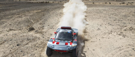 Audi Dakar’da podyum hedefliyor