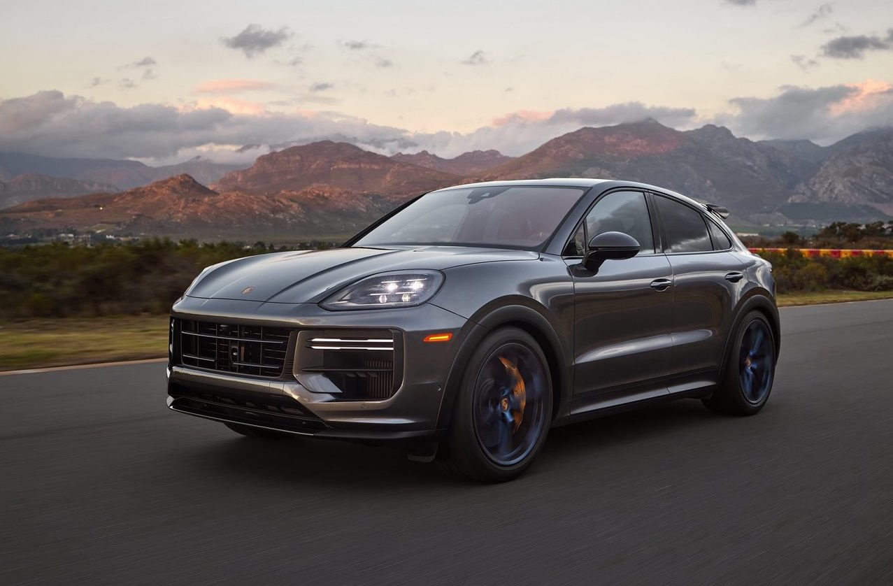 Porsche Cayenne Yenilendi. Albayrac