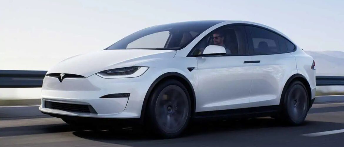 Tesla, Sağdan direksiyonlu Model S ve Model X siparişlerini iptal etti