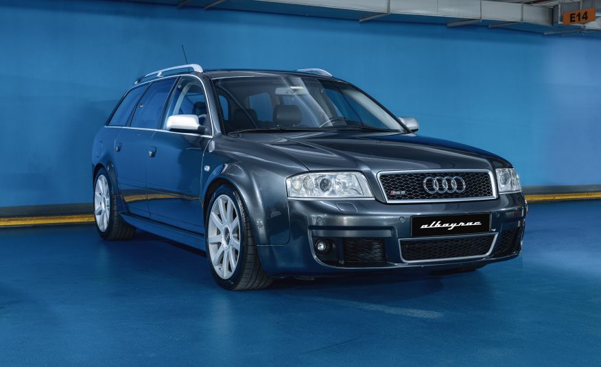 2004 Audi RS6 Avant